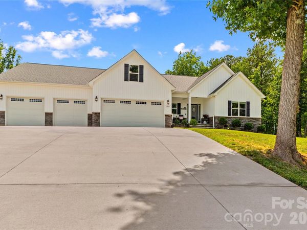 305 Absher Farm Loop, Statesville, NC 28625