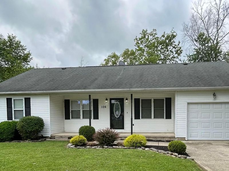 106 Liberty Place, Bloomingburg, OH 43106 Photo 1