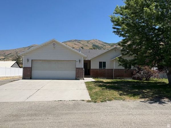 587 W 2400 LN S, Perry, UT 84302