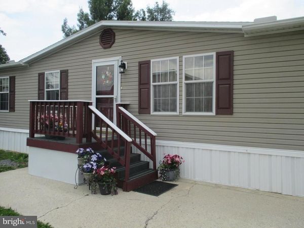 284 WAVERLY COURT , FAYETTEVILLE, PA 17222