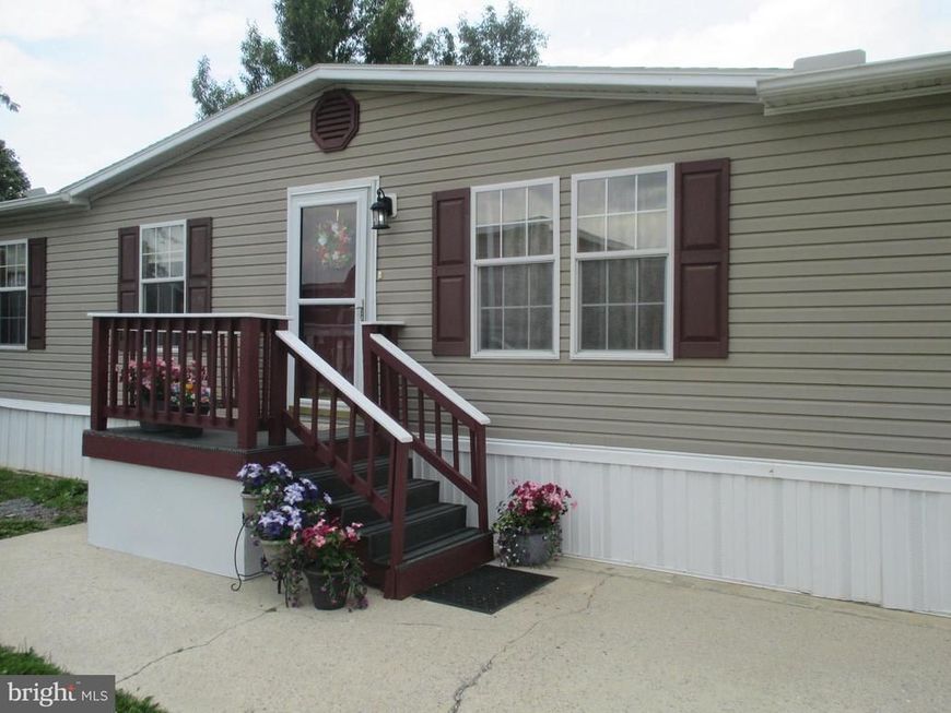 284 Waverly Court, Fayetteville, PA 17222 Main Photo