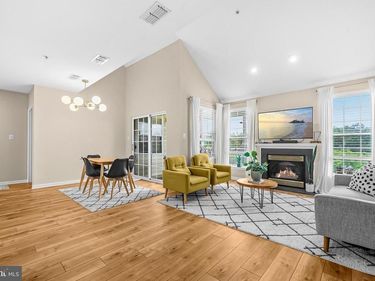 43134 WATERCREST SQUARE, Unit 303, CHANTILLY, VA 20152