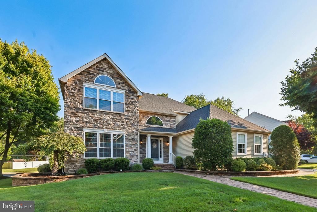 1 Woodmont Court, Mantua, NJ 08051 Main Photo