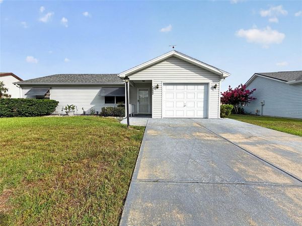 1222 SANTOS PLACE , LADY LAKE, FL 32159