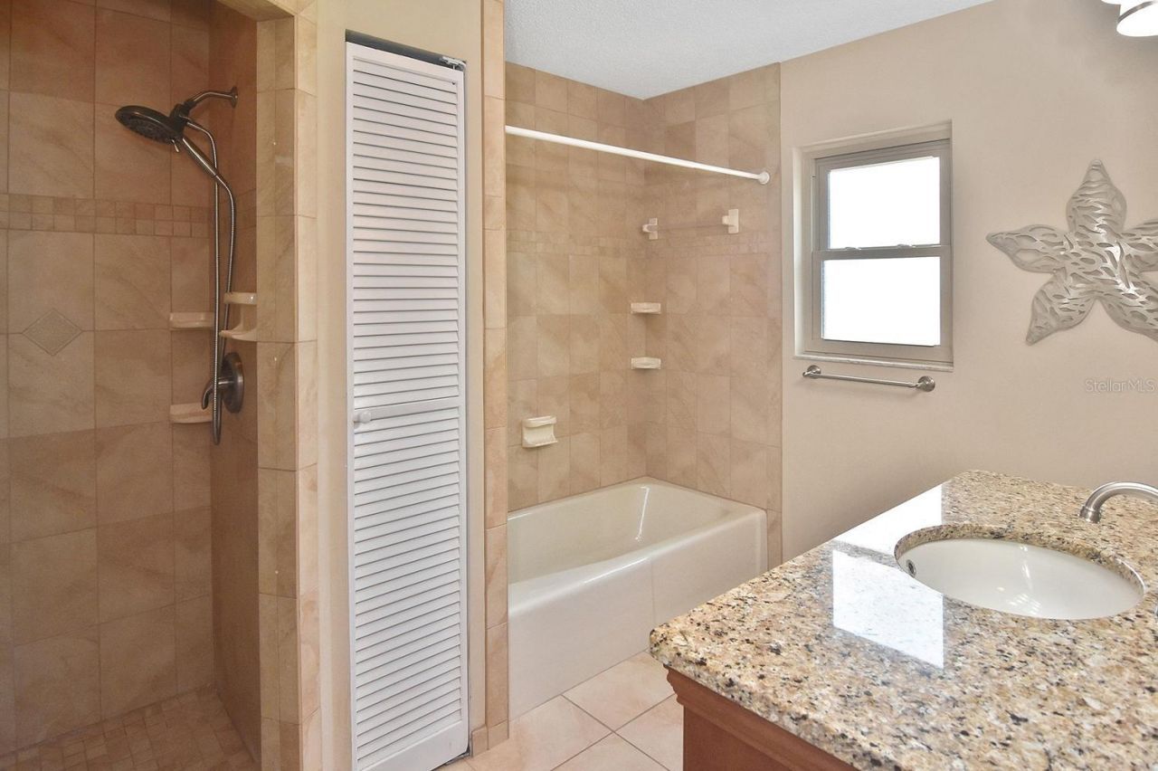 429 Darling Drive , Venice, FL 34285 Photo