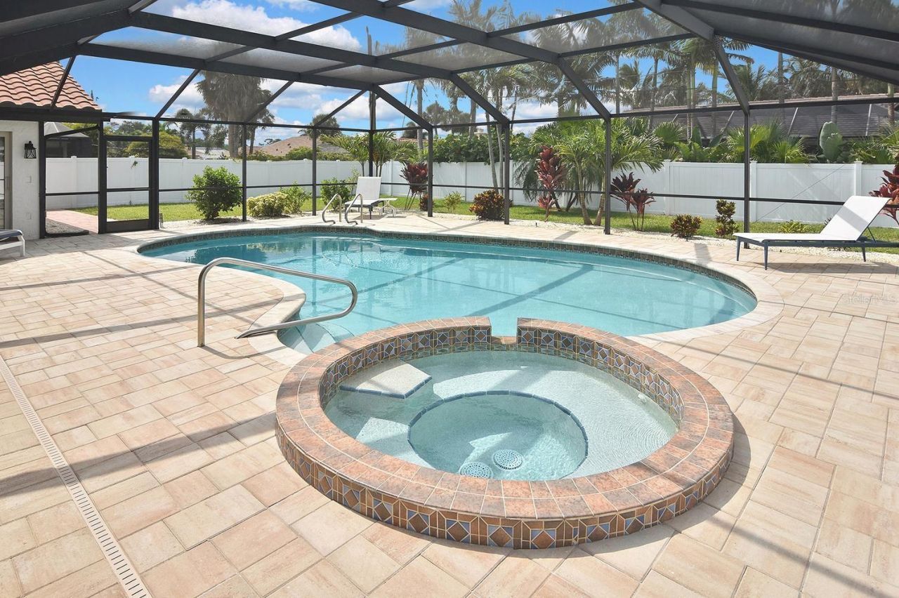 429 Darling Drive , Venice, FL 34285 Photo