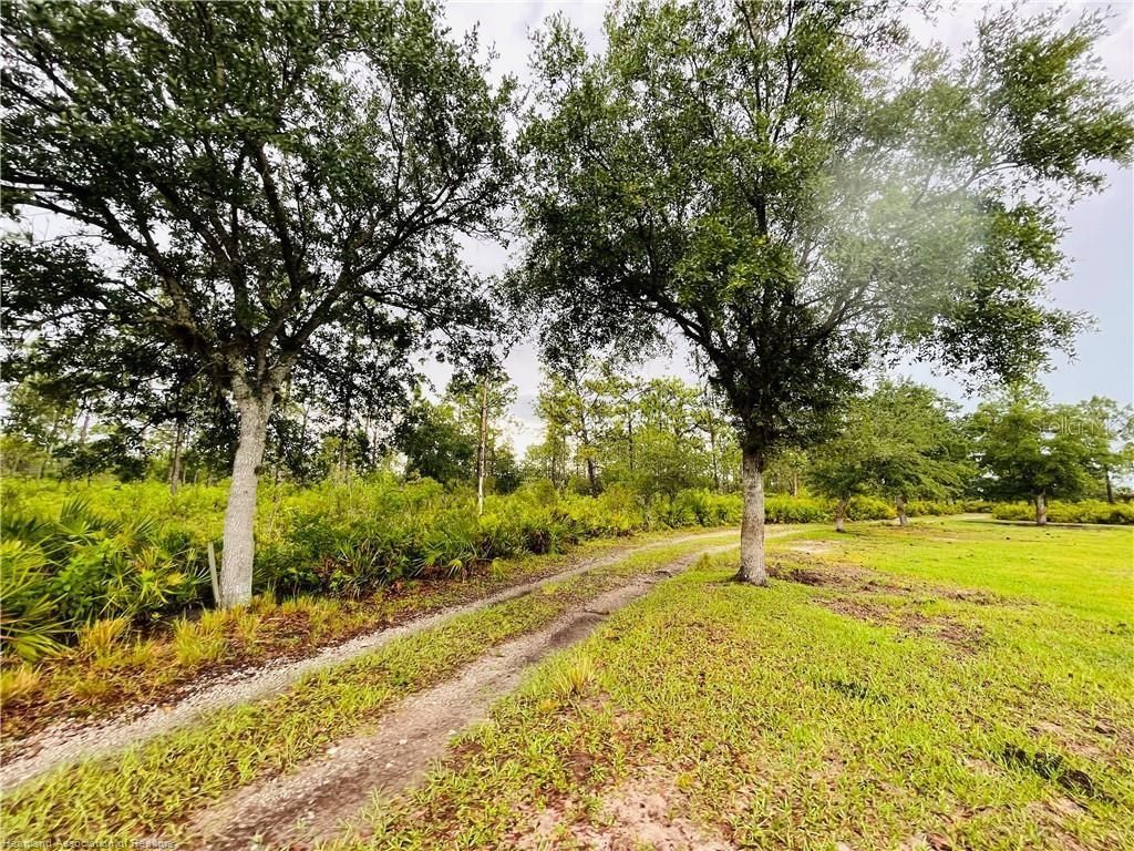 17470 County Road 731 , Venus, FL 33960 Photo