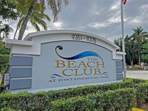 9351 Fontainebleau Blvd , Unit B403, Miami, FL 33172