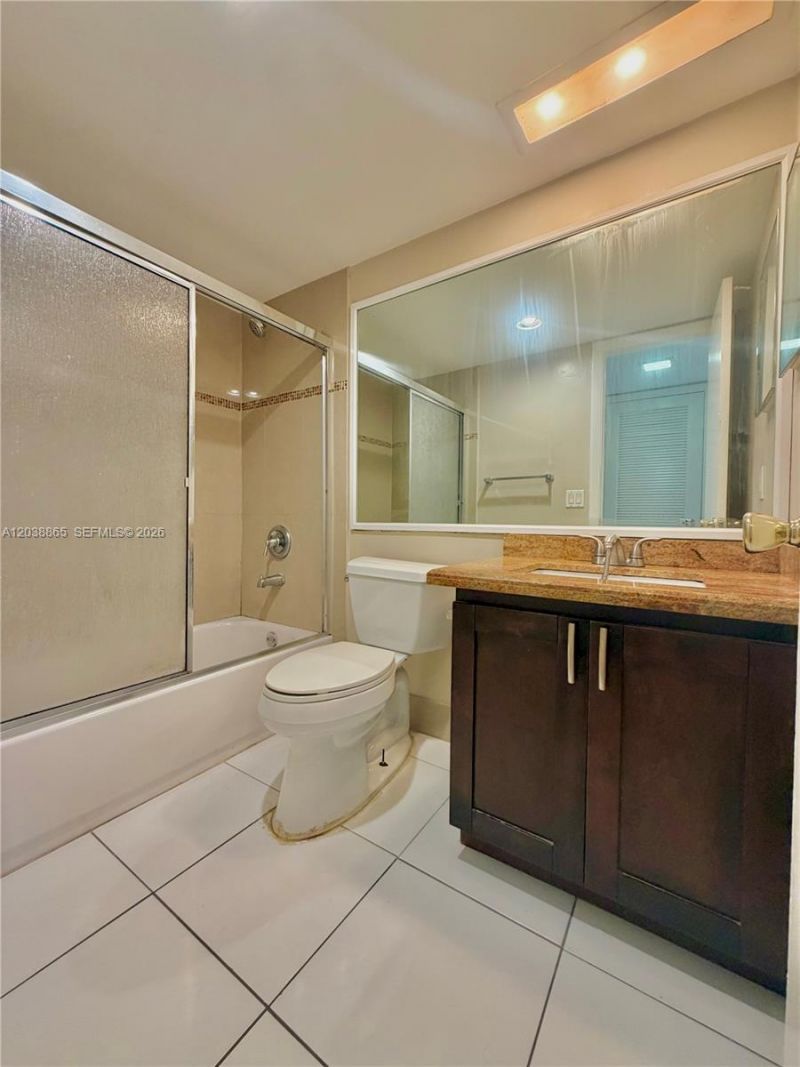 2320 S Cypress Bend Dr , Unit 206, Pompano Beach, FL 33069 Photo