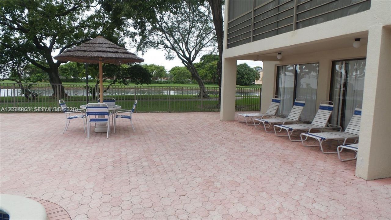 2320 S Cypress Bend Dr , Unit 206, Pompano Beach, FL 33069 Photo
