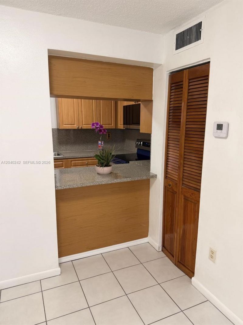 1910 W 56th St , Unit 3312, Hialeah, FL 33012 Photo