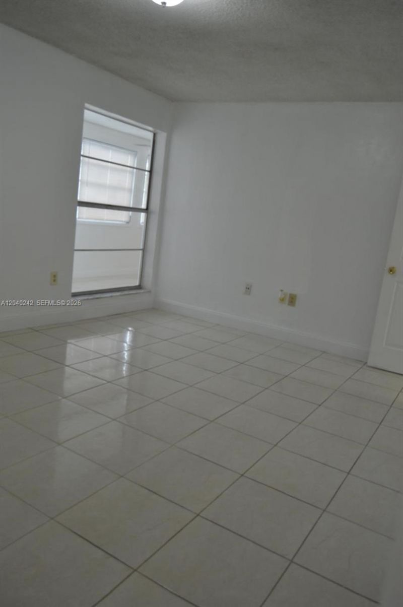 1910 W 56th St , Unit 3312, Hialeah, FL 33012 Photo