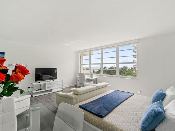 100 Lincoln Rd , Unit 538, Miami Beach, FL 33139