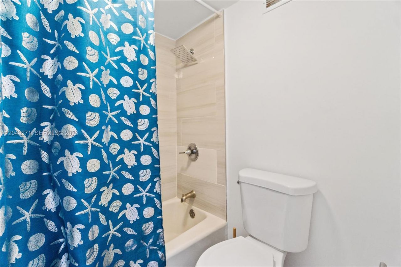 100 Lincoln Rd , Unit 538, Miami Beach, FL 33139 Photo