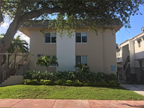 960 Biarritz Dr , Unit 2, Miami Beach, FL 33141