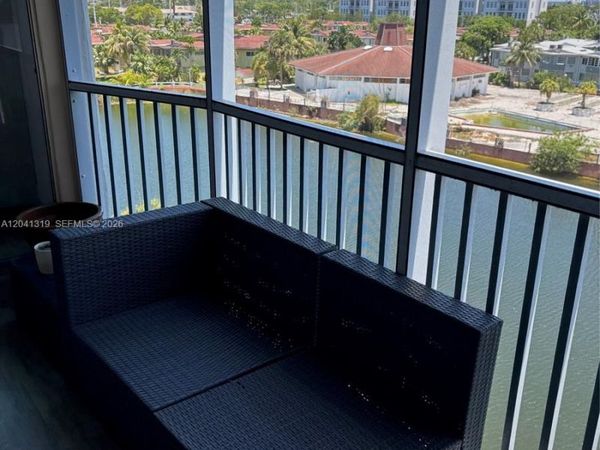 1750 NE 191st St, Unit 627-4, Miami, FL 33179