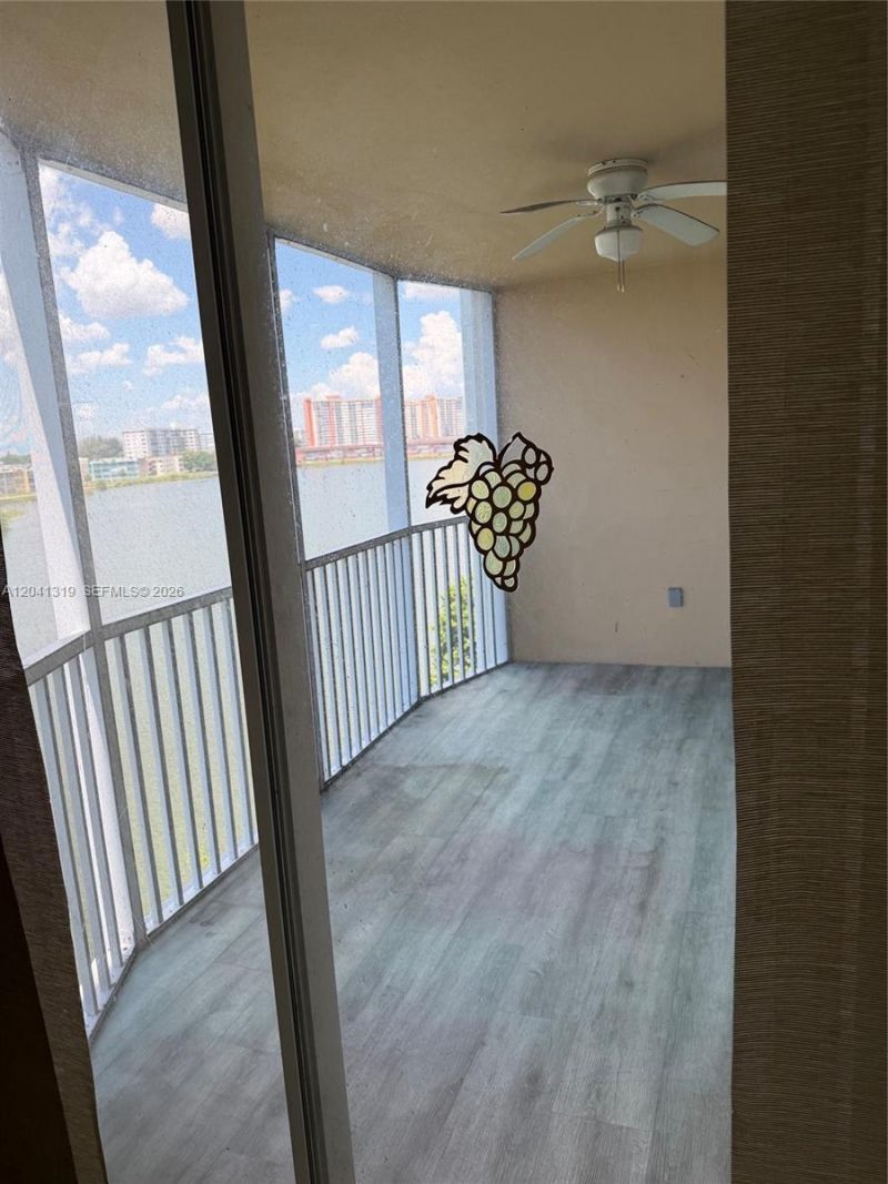 1750 NE 191st St, Unit 627-4, Miami, FL 33179 Photo