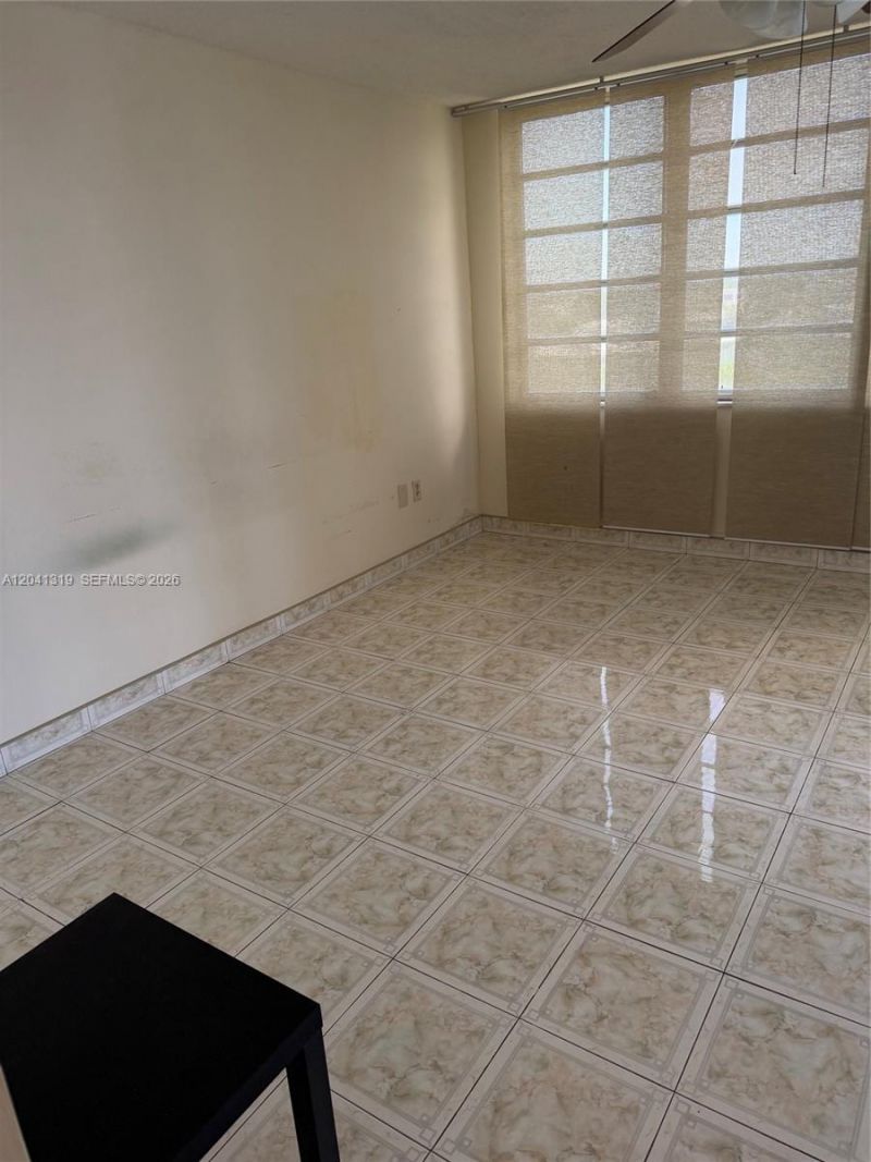 1750 NE 191st St, Unit 627-4, Miami, FL 33179 Photo