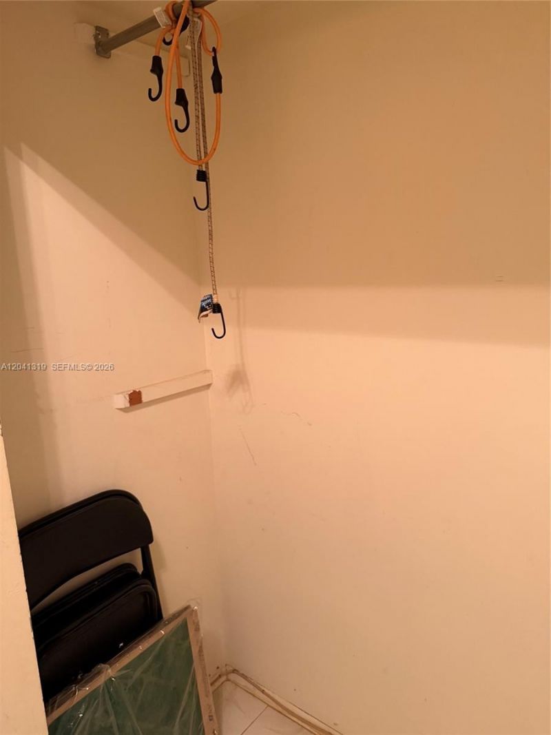 1750 NE 191st St, Unit 627-4, Miami, FL 33179 Photo