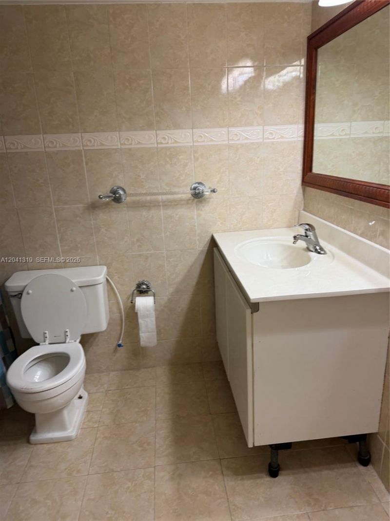 1750 NE 191st St, Unit 627-4, Miami, FL 33179 Photo