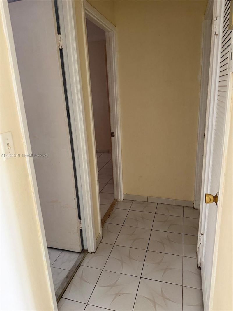 1750 NE 191st St, Unit 627-4, Miami, FL 33179 Photo