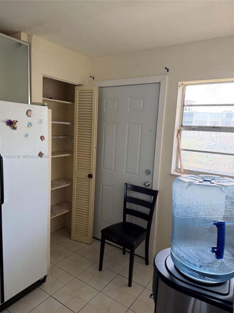 1750 NE 191st St, Unit 627-4, Miami, FL 33179 Photo