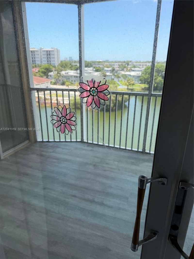 1750 NE 191st St, Unit 627-4, Miami, FL 33179 Photo