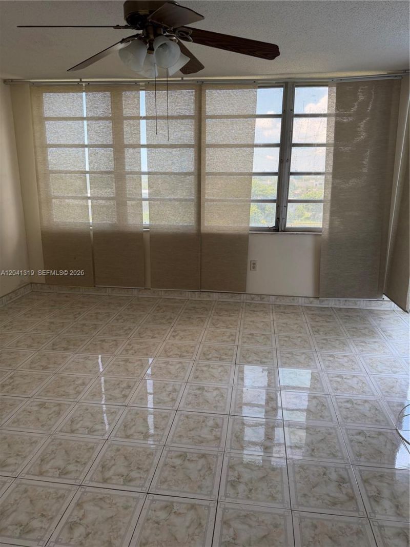 1750 NE 191st St, Unit 627-4, Miami, FL 33179 Photo
