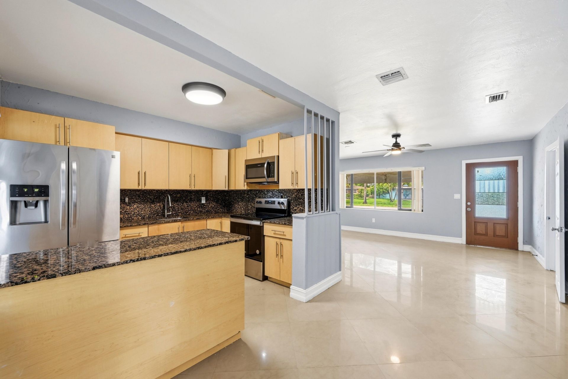 740 E Evanston Circle E, Fort Lauderdale, FL 33312 Photo