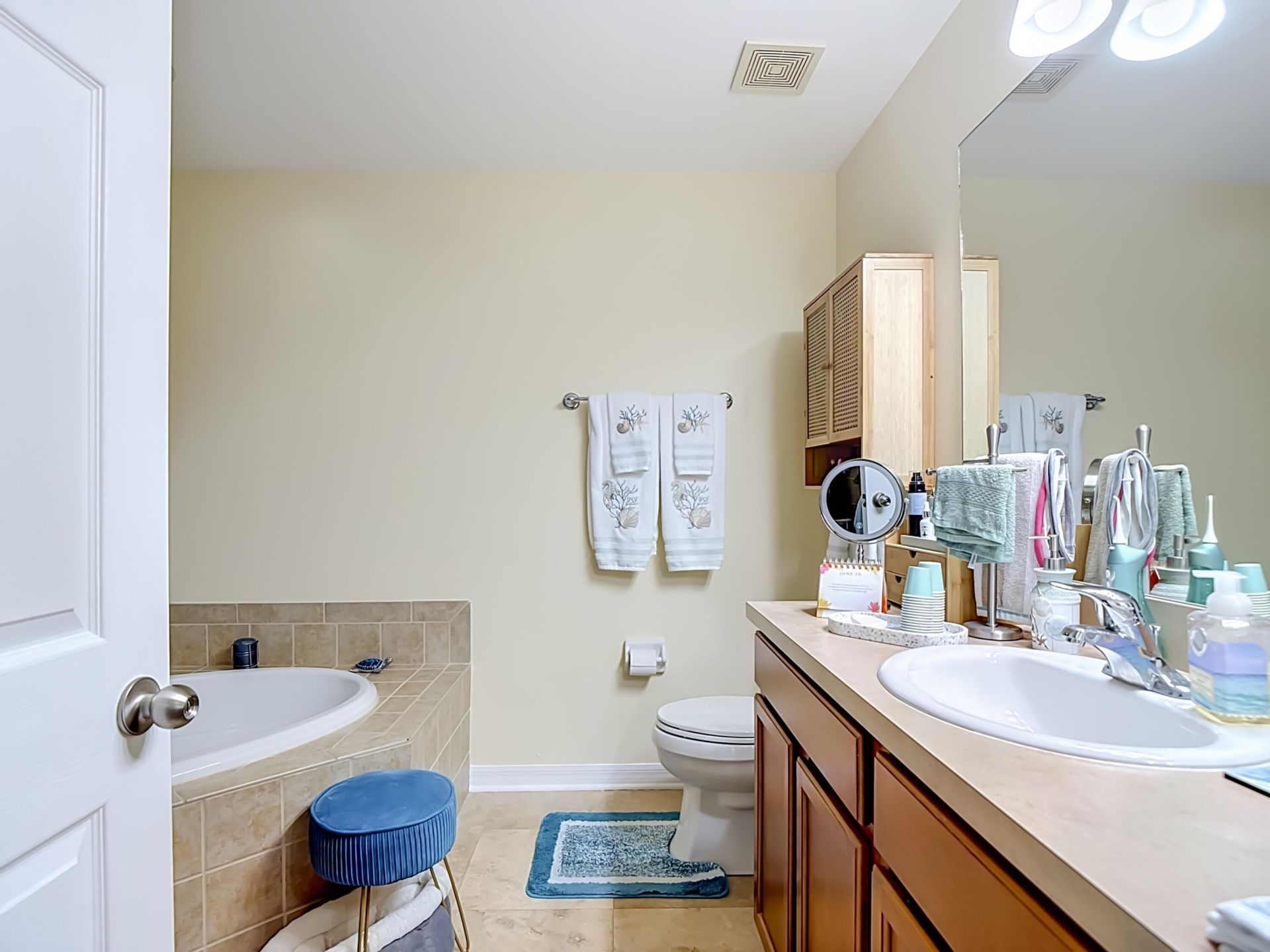 2401 Caslotti Way, Cape Coral, FL 33909 Photo