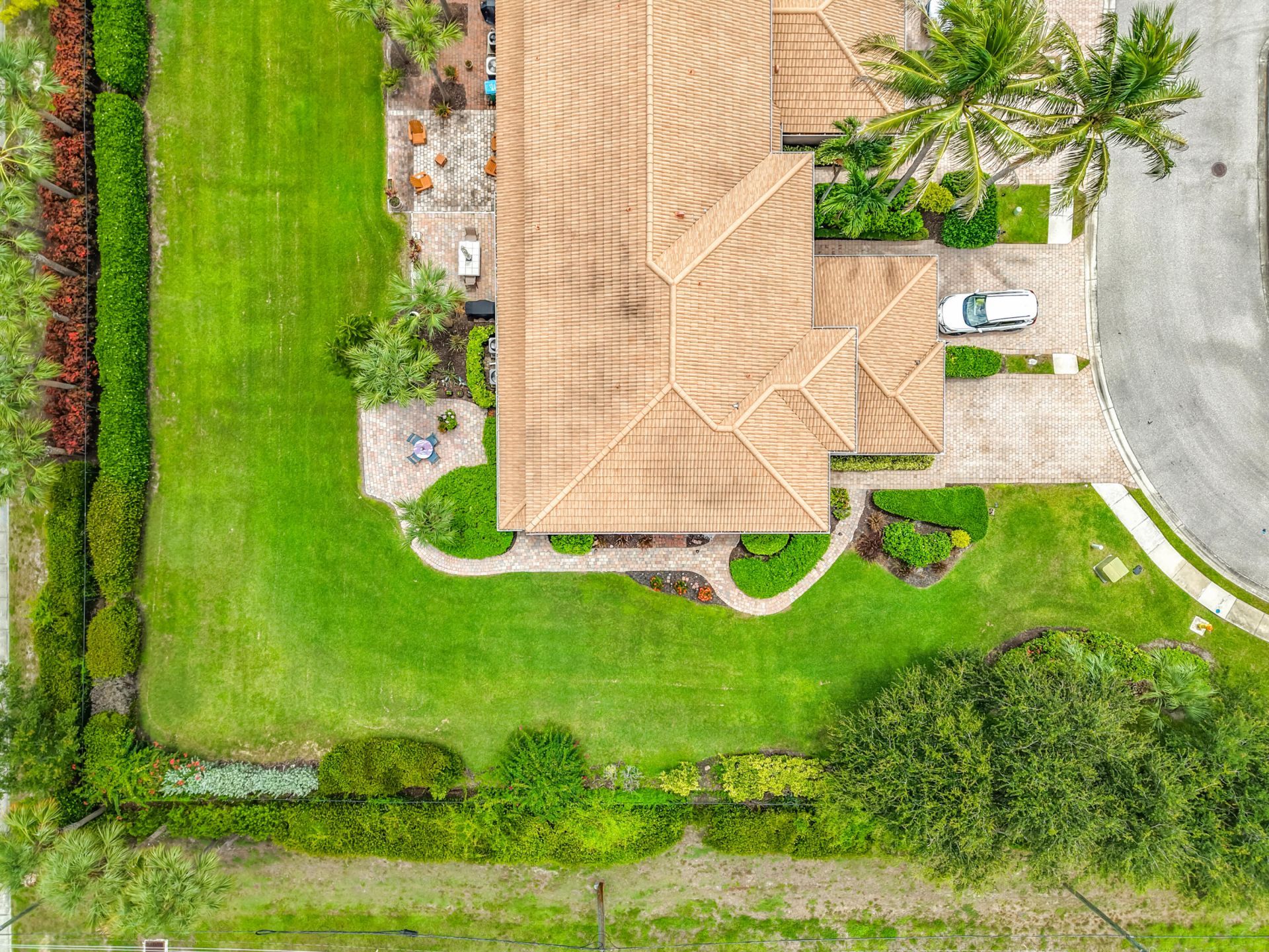 2401 Caslotti Way, Cape Coral, FL 33909 Photo
