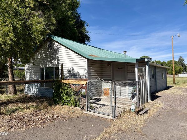 3911 Altamont Drive, Klamath Falls, OR 97603