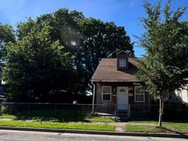 7819 Vermont Avenue , St Louis, MO 63111