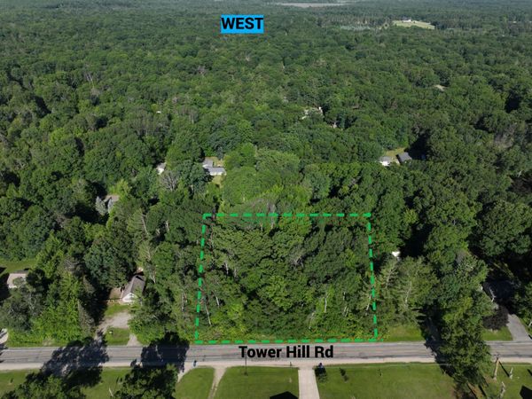758/759 Towerhill Road, Houghton Lake, MI 48629