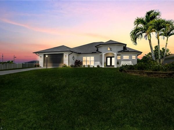 2804 NE 3rd AVE , CAPE CORAL, FL 33909