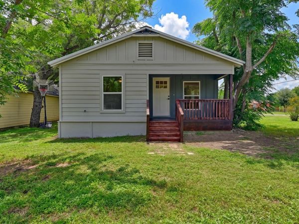 709 S Polk ST , Giddings, TX 78942