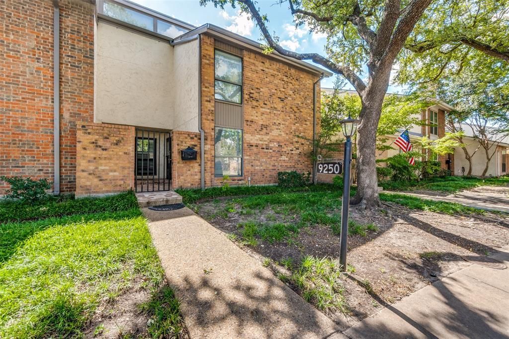 9250 Flickering Shadow Drive, Dallas, TX 75243 Main Photo