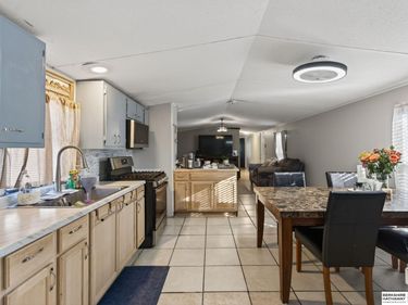 12845 Manderson Plaza, Unit Lot 217, Omaha, NE 68164