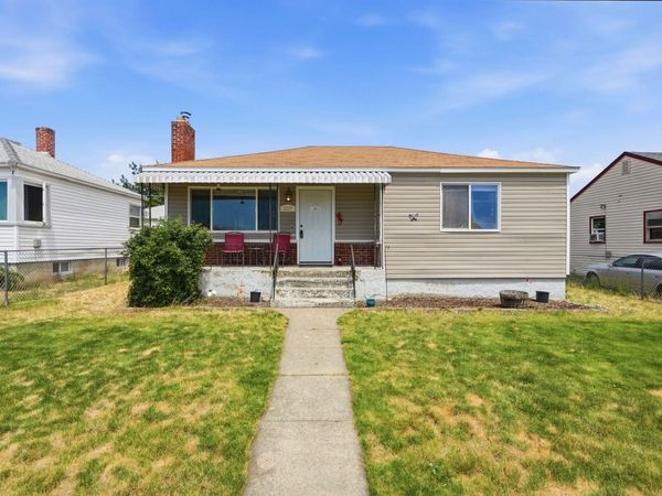 1207 E Lacrosse Ave, Spokane, WA 99207