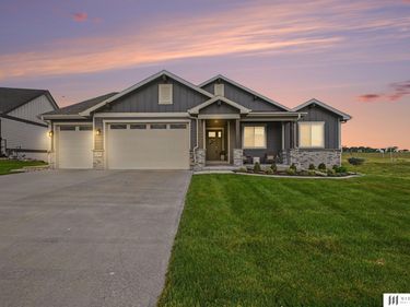 11976 S 118th Avenue, Papillion, NE 68046