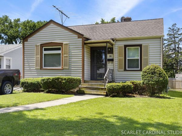 38 N Summit Avenue , Villa Park, IL 60181