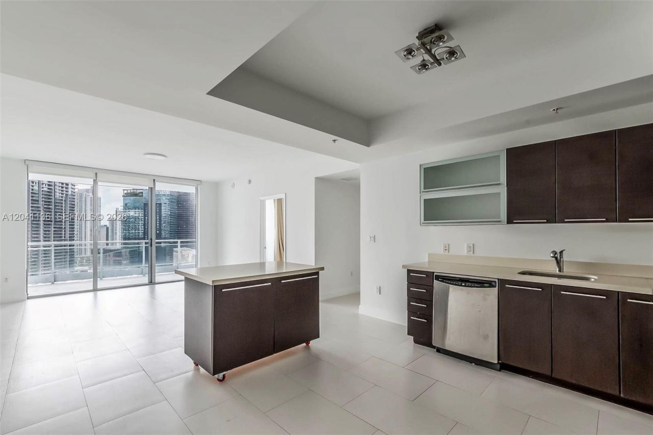 90 SW 3rd St , Unit 3211, Miami, FL 33130 Photo
