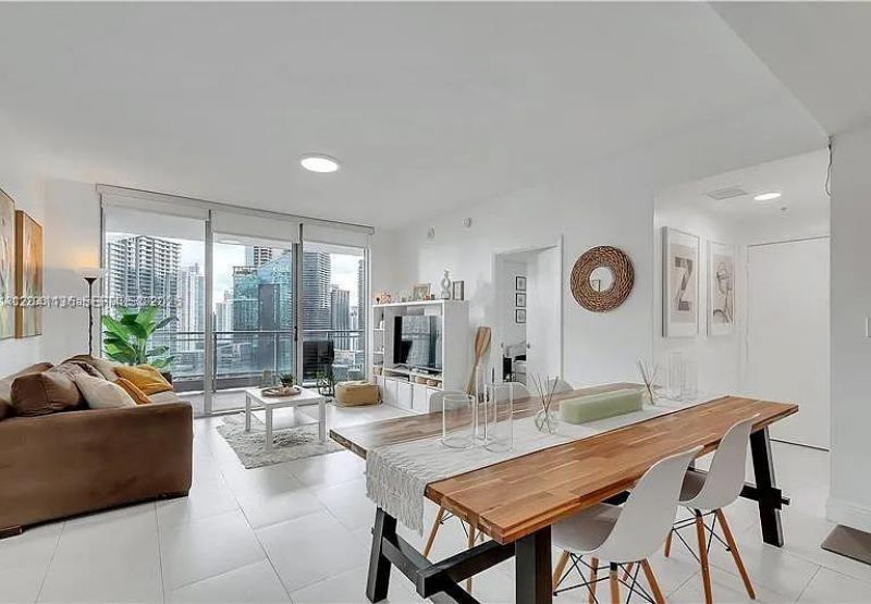 90 SW 3rd St , Unit 3211, Miami, FL 33130 Photo