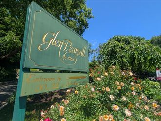 30 Pearsall Avenue N Glen Cove, NY 11542