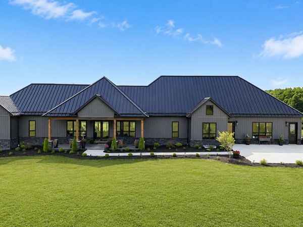 17100 North Liberty Road, Fredericktown, OH 43019