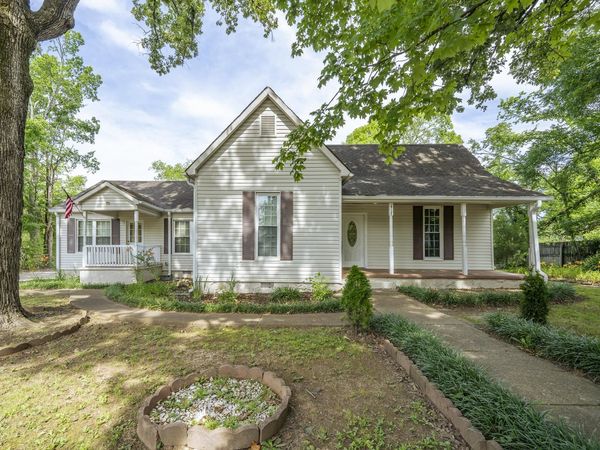417 TENNESSEE ST, Savannah, TN 38372