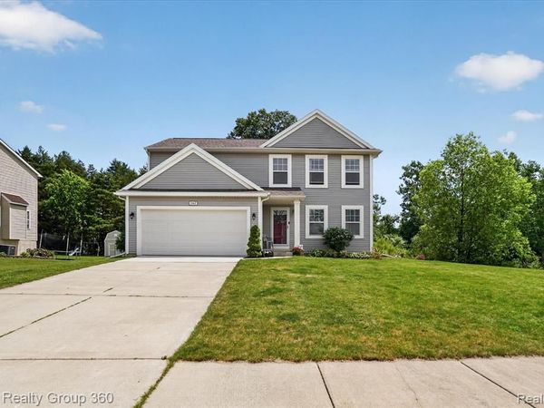 7067 Glenmeadow Court, Grand Blanc Twp, MI 48439
