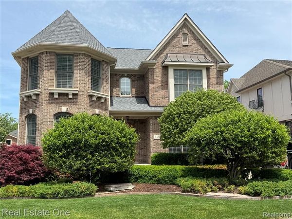 306 Woodward Avenue , Rochester, MI 48307