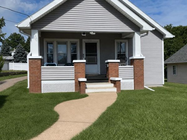 1915 S Clinton, Sioux City, IA 51106