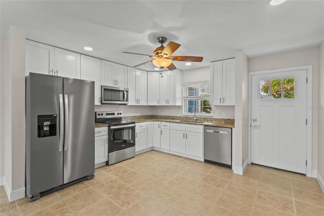 9821 Hernando Court , Bradenton, FL 34210 Photo